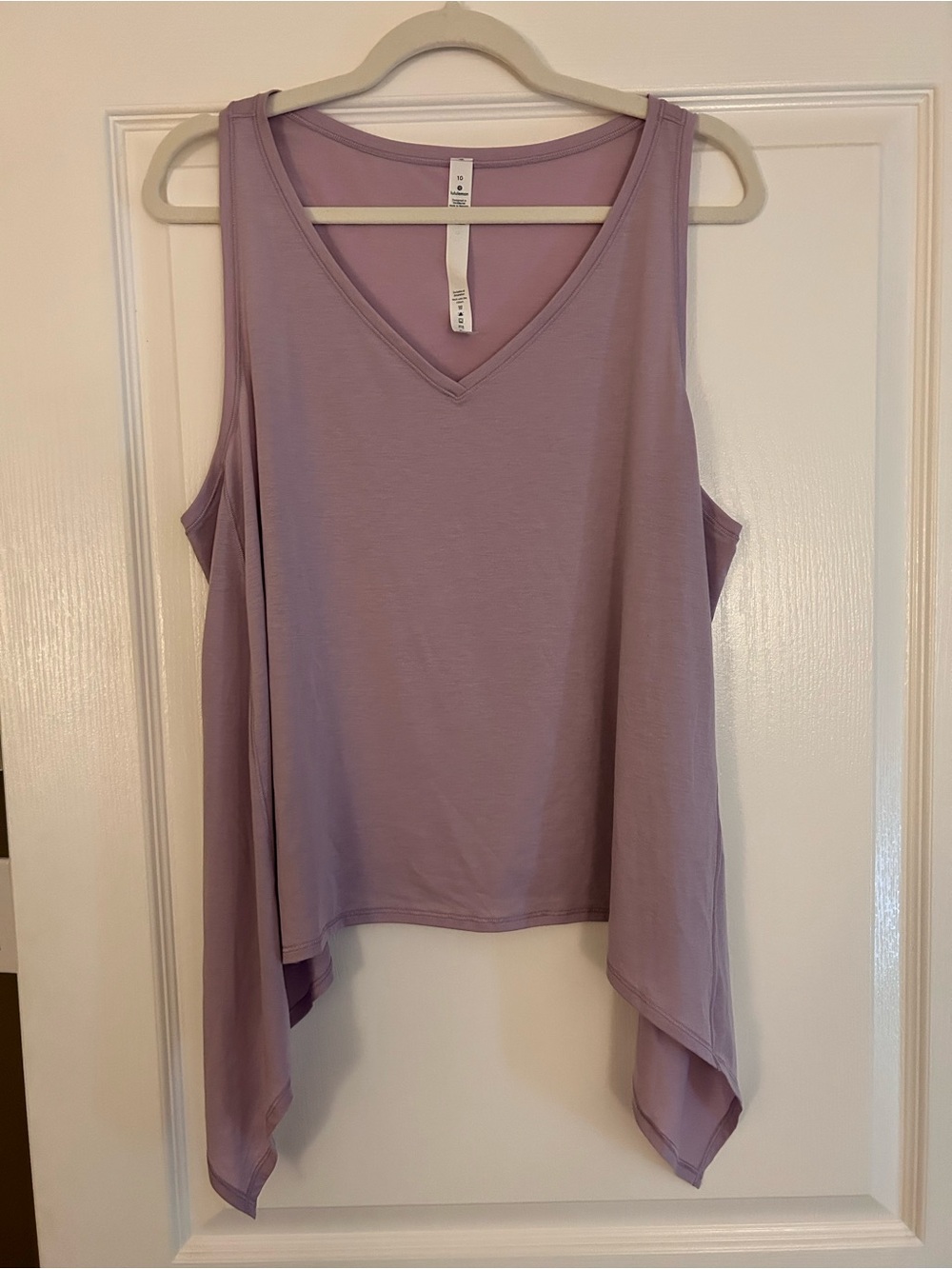 lululemon athletica Lavender V-Neck Handkerchief Hem Tank